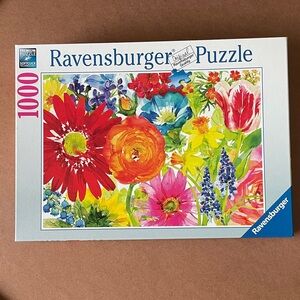 Ravensburger Vibrant Garden Puzzle